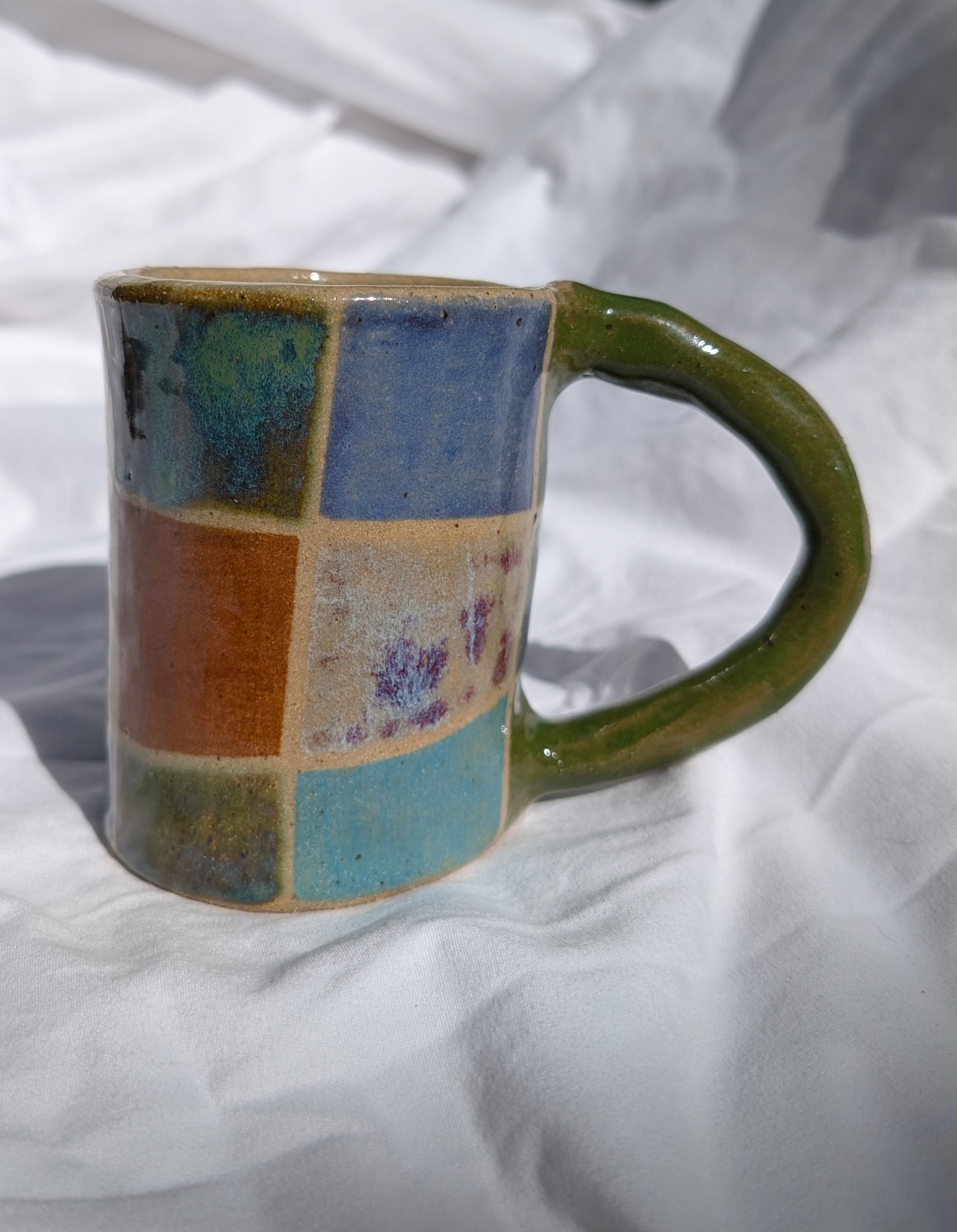 earth checkered mug